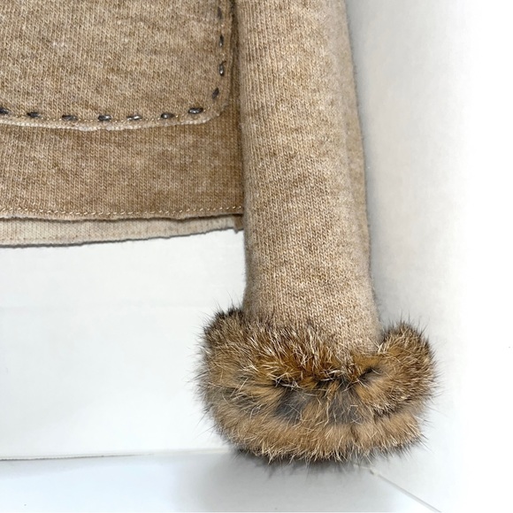 Geiger wool jacket, made in Austria, real fur trim, snap closures, tan & gray - Picture 4 of 13